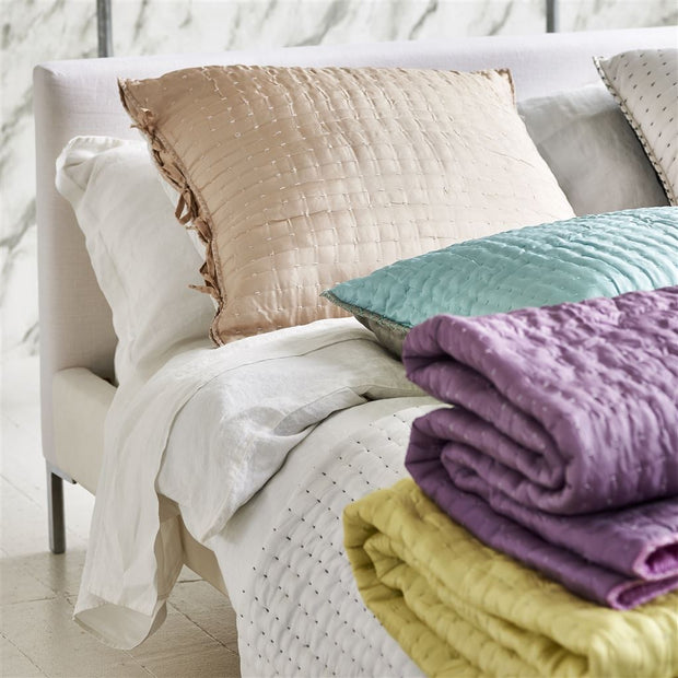 Designers Guild Chenevard Natural & Chalk Quilts & Pillowcases