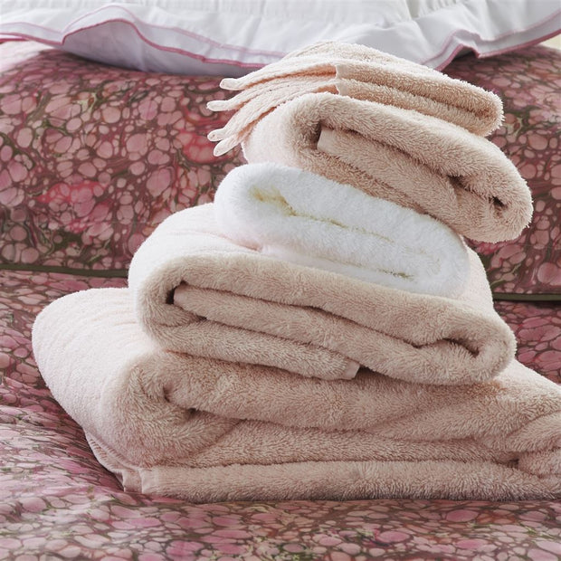 Designers Guild Loweswater Organic Pale Rose Towels