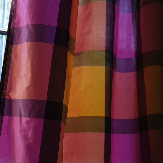 Designers Guild Varanasi Fuchsia