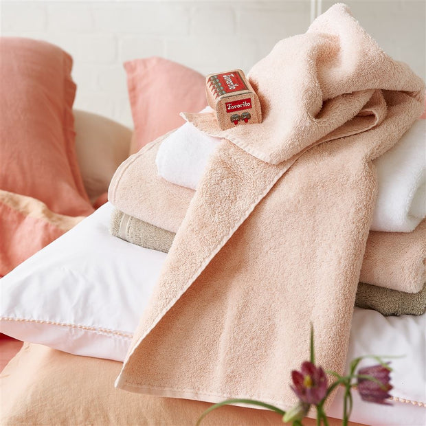 Designers Guild Loweswater Organic Pale Rose Towels