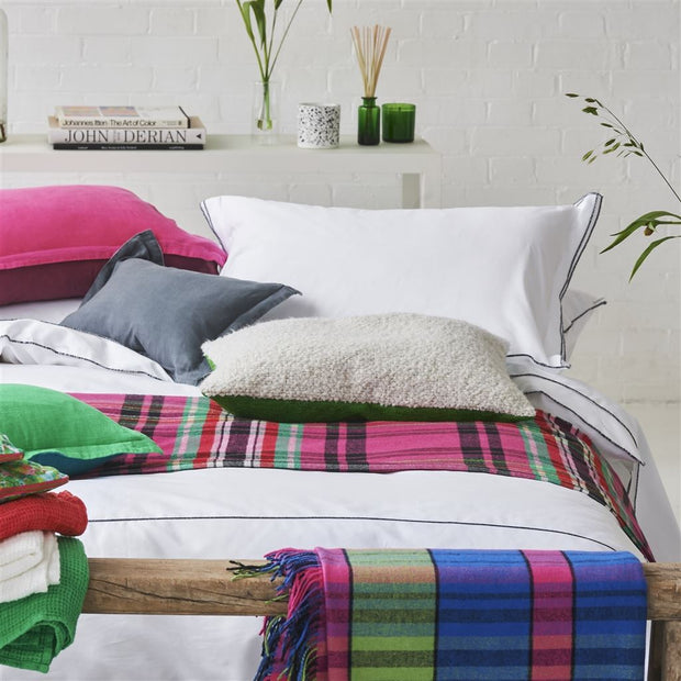 Designers Guild Chennai Fuchsia Woven Throw