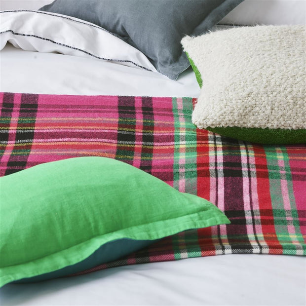 Designers Guild Chennai Fuchsia Woven Throw