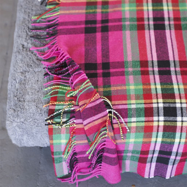 Designers Guild Chennai Fuchsia Woven Throw
