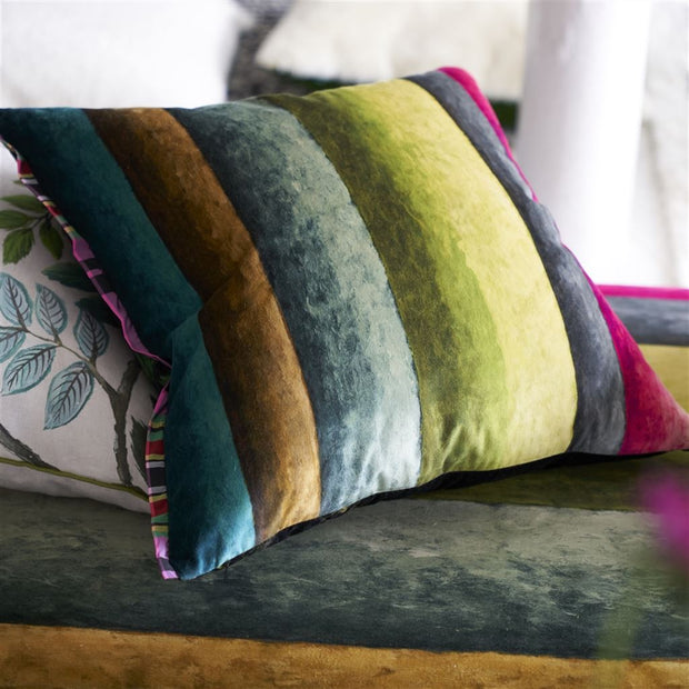 Designers Guild Porcelaine De Chine Velours Noir Cushion