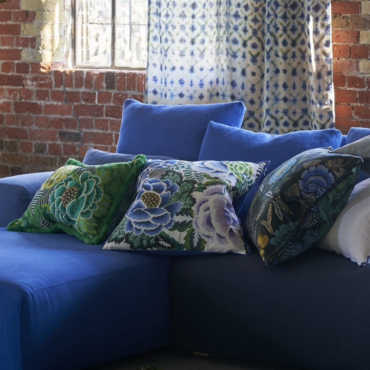 Designers Guild Brocart Decoratif Velours Indigo Cushion