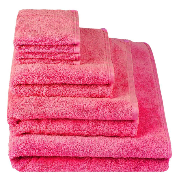 Loweswater Fuchsia Bath Towel