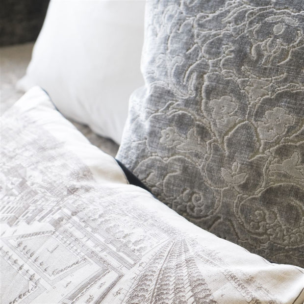 Royal Collection Palace Damask - Ivory