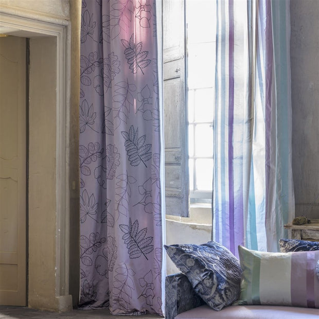 Designers Guild Dauphine Stripe - Crocus