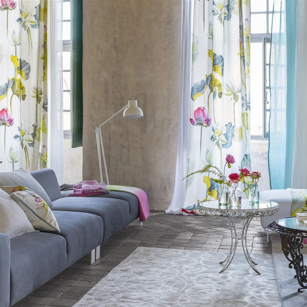 Designers Guild Nymphaea - Camellia