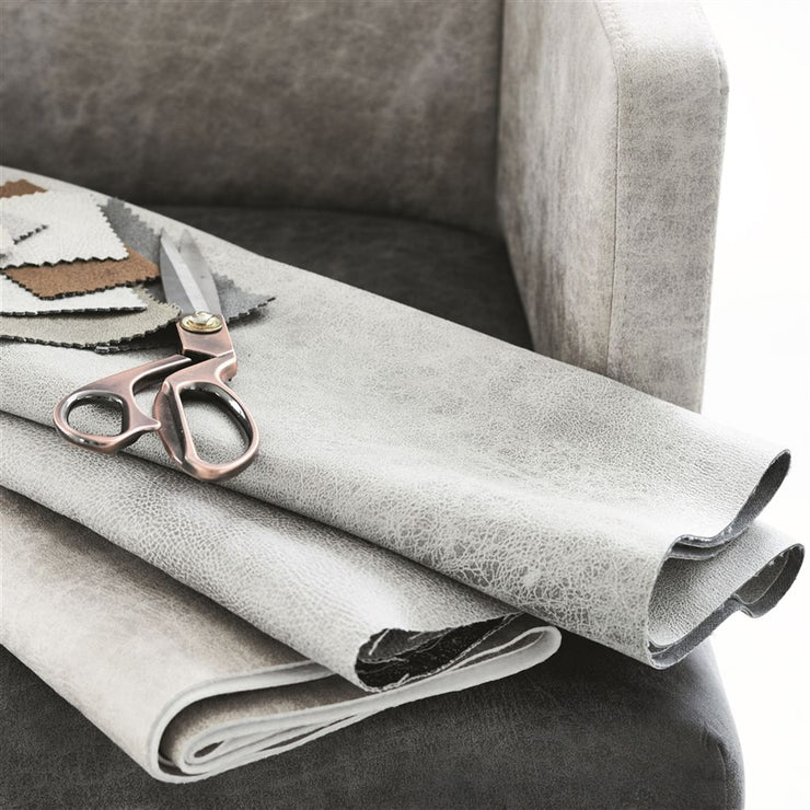 Designers Guild Essentials Tundra - Pinecone